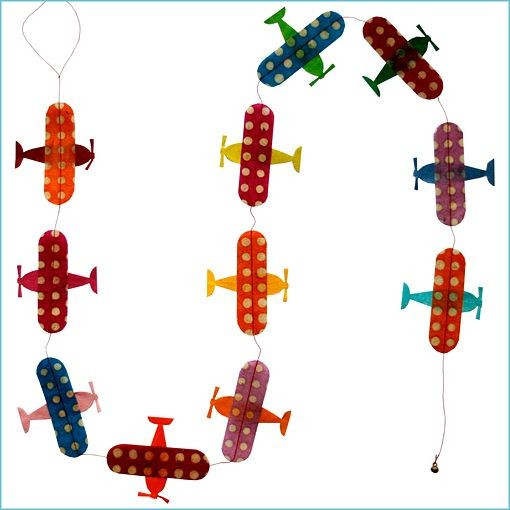 LLA441K-Planes Garland