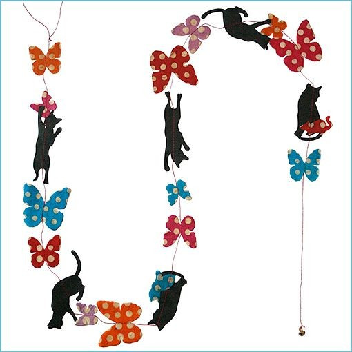 LLA501K-Playing Cats Batik Garland