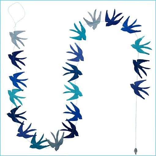 LLA556K-Swallows Garland