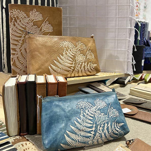 Collection Flora – Leather