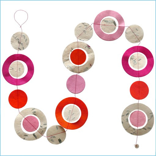 LLA679-Planet Phyllo Garland