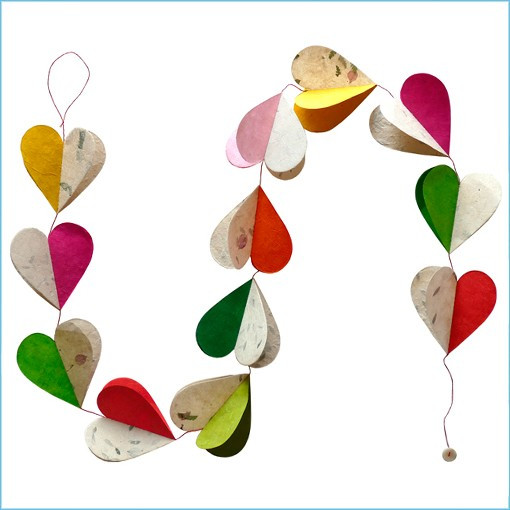 LLA681-Double Bold Hearts Phyllo Garland